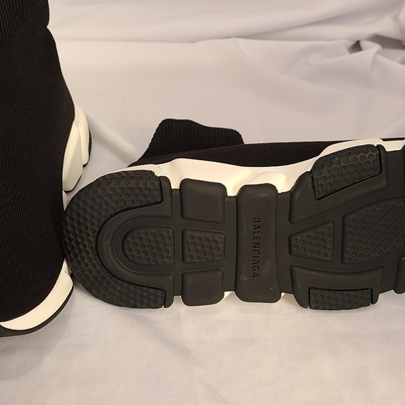 Speed High-Top Sock Sneakers - Picture 5 of 8